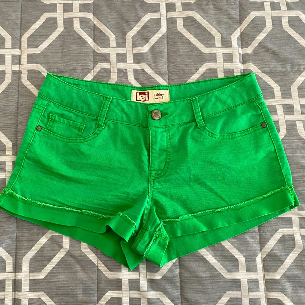 Lei low rise shorts
